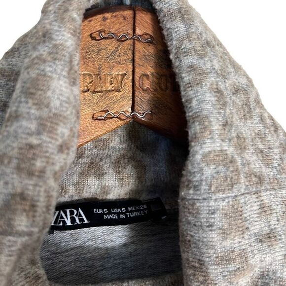 Zara Animal Print Turtleneck Shirt - Picture 5 of 8